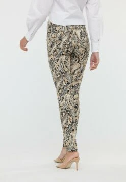 Lee Cooper Jean Slim - Cream 8 Lee Cooper Jean Slim - Cream -Lee Boutique 02c0544ced9845f3b0da95263b958fa6