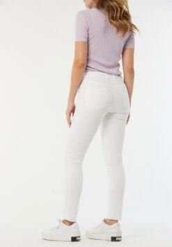 Lee Cooper Lc135 - Jeans Skinny - Blanc 11 Lee Cooper Lc135 - Jeans Skinny - Blanc -Lee Boutique 04e2258c8d594b0cab1de1a34a622982