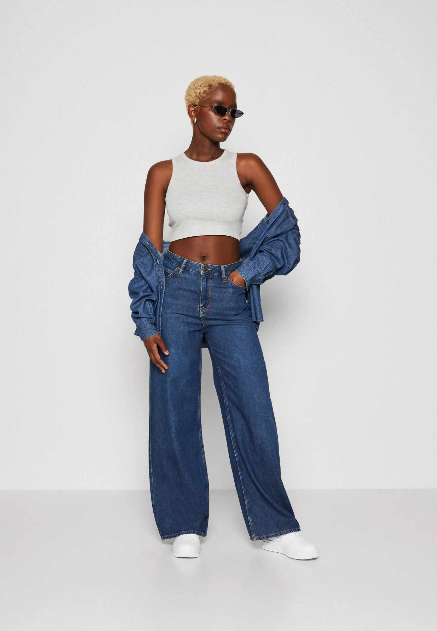 Lee Stella A Line - Jean Flare - Night Silence 4 Lee Stella A Line - Jean Flare - Night Silence – Image 2