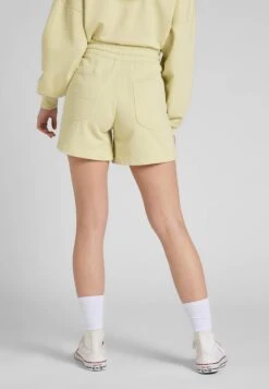 Lee Short - Canary -Lee Boutique 184393aa6745448c82656232c542f8c2