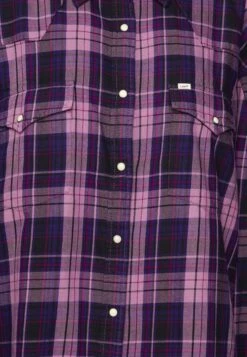 Lee Seasonal Western - Chemise - Blueberry -Lee Boutique 1d3abd3b552a4a91b3dec985edcc614a