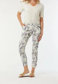 Lee Cooper Jemila - Chino - Marshmallow 14 Lee Cooper Jemila - Chino - Marshmallow -Lee Boutique 2ddc430ef33249b4b15dec24153d8f99