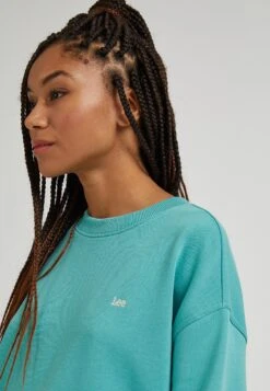 Lee Crew Sws - Sweatshirt - Dusty Jade 9 Lee Crew Sws - Sweatshirt - Dusty Jade -Lee Boutique 3502f092dd184b5d9c90095d5a859224