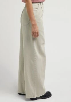 Lee Relaxed - Pantalon Classique - Salina Stone 10 Lee Relaxed - Pantalon Classique - Salina Stone -Lee Boutique 37be997949f14e61ae41ef4c9a89c7ed