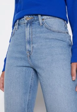 Lee Carol - Jean Droit - Mid Soho -Lee Boutique 3f39222bdaa64225bb6b42186f2a7078