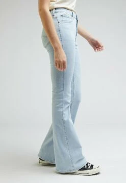 Lee Breese - Jean Flare - Morning Walk -Lee Boutique 456c10cee94041ba8d5b843c2c0d9b95