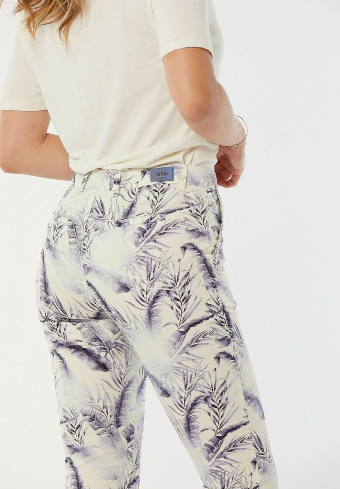 Lee Cooper Jemila - Chino - Marshmallow 5 Lee Cooper Jemila - Chino - Marshmallow – Image 3