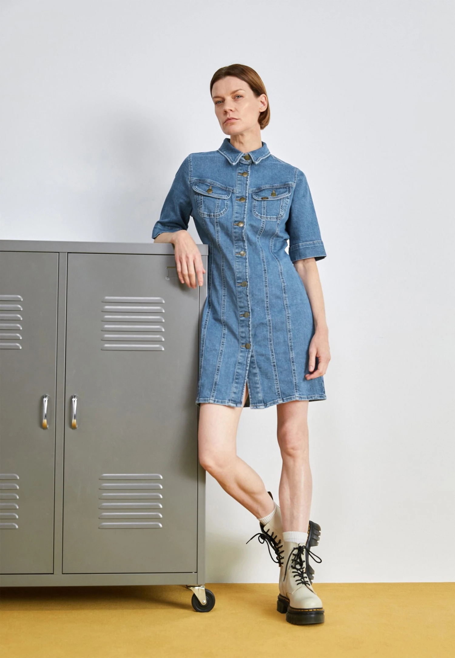 Lee Rider Shirt Dress - Robe En Jean - Majestic Wave 4 Lee Rider Shirt Dress - Robe En Jean - Majestic Wave – Image 2