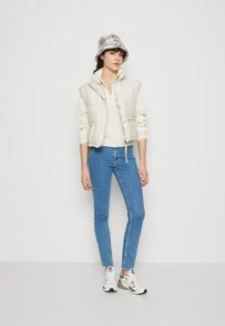 Lee Elly - Jean Slim - Shredder Blue -Lee Boutique 5000ec1110f84874aced470068acaffb