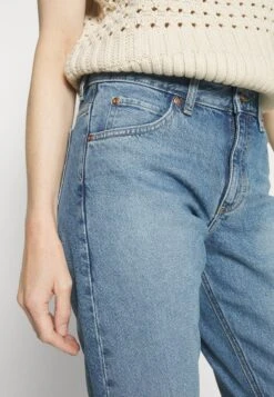 Lee Rider - Jean Droit - Modern Mid 15 Lee Rider - Jean Droit - Modern Mid -Lee Boutique 501e24ed9e244e2c870321aae4f54d61