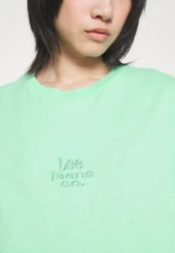 Lee Graphic Tee Aventurine - T-Shirt Imprimé - Aventurine -Lee Boutique 583e0fb4d79447c78f1c5468b47963ea