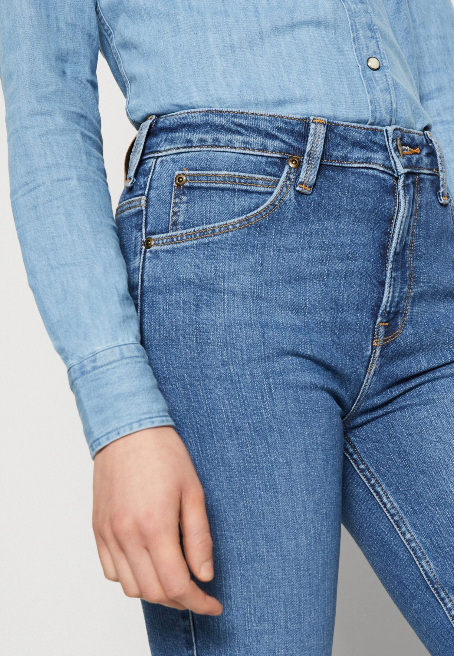 Lee Breese - Jean Flare - Feels Like Indigo 8 Lee Breese - Jean Flare - Feels Like Indigo – Image 6