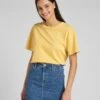 Lee T-Shirt Basique - Yellow 2 Lee T-Shirt Basique - Yellow -Lee Boutique 64223b5df1664528860864e340ebd4e3