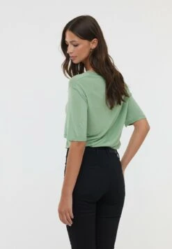 Lee Cooper Adouna M - T-Shirt Basique - Pistachio -Lee Boutique 6524842b14c7421eabad7c19cf99286c