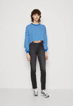 Lee Marion Straight - Jean Droit - Middle Of The Night -Lee Boutique 6539f0021aac48d2a7ae36777fb36ec4