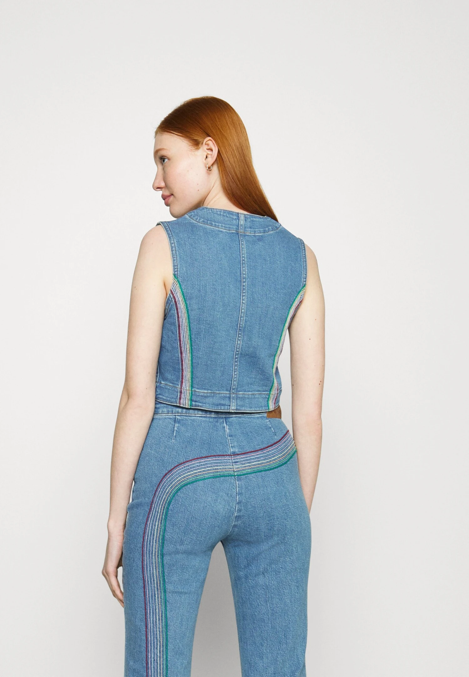 Lee Pride Rainbow Vest - Veste Sans Manches - Mid Rainbow 5 Lee Pride Rainbow Vest - Veste Sans Manches - Mid Rainbow – Image 3