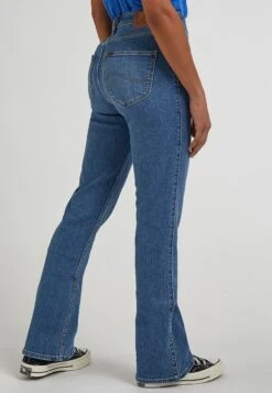 Lee Breese - Jean Droit - Feels Like Indigo -Lee Boutique 6dfd80f8162449ecb2d075f84d259149