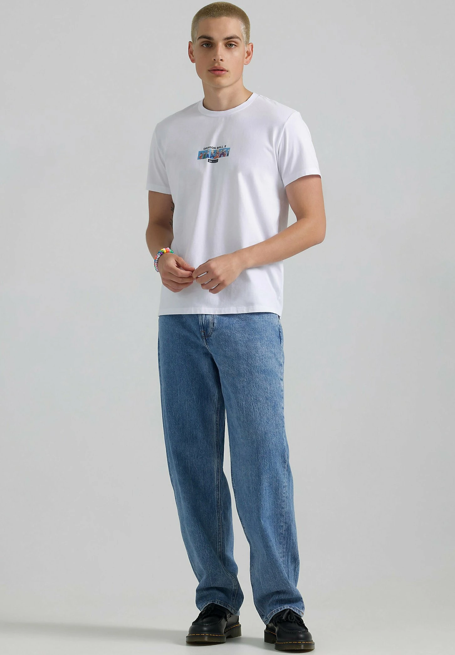 Lee Dragon Ball Z Usual Suspects Graphic Tee - T-Shirt Imprimé - White 4 Lee Dragon Ball Z Usual Suspects Graphic Tee - T-Shirt Imprimé - White – Image 2