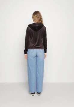 Lee Stella A Line - Jean Flare - Light Denim 9 Lee Stella A Line - Jean Flare - Light Denim -Lee Boutique 6f69ec5e33be4a30b395d9dd0a622330