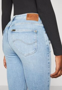 Lee Breese - Jean Bootcut - Elevated Energy -Lee Boutique 819fbb59fbc24099a78241d032cffeb0