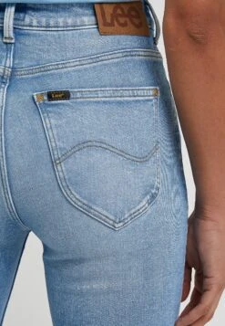 Lee Scarlett High - Jean Slim - Rushing In Light -Lee Boutique 99cd74ad14744479a442a01e6c371c6c