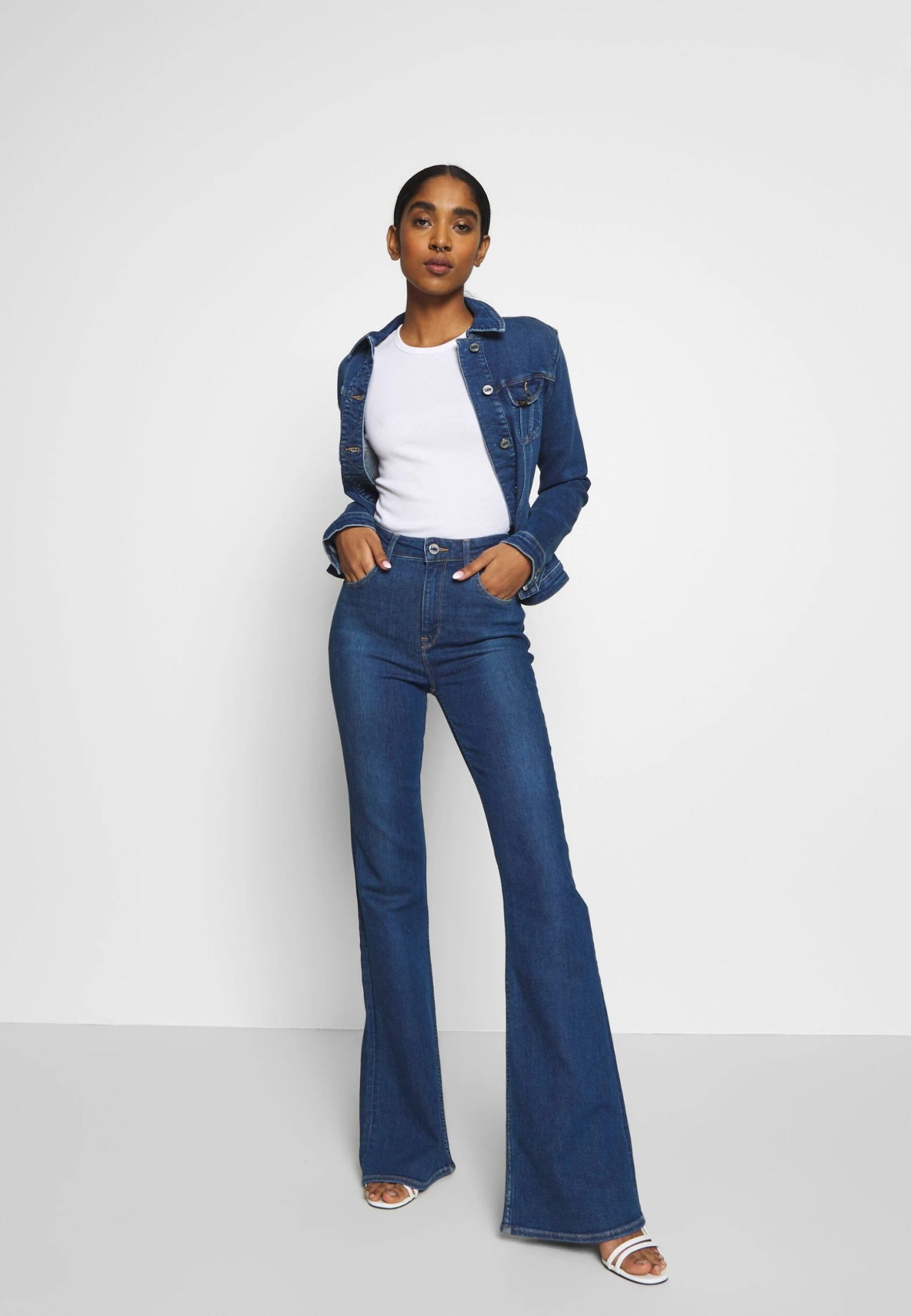 Lee Flare Bo - Jean Flare - Jackson Worn 4 Lee Flare Bo - Jean Flare - Jackson Worn – Image 2