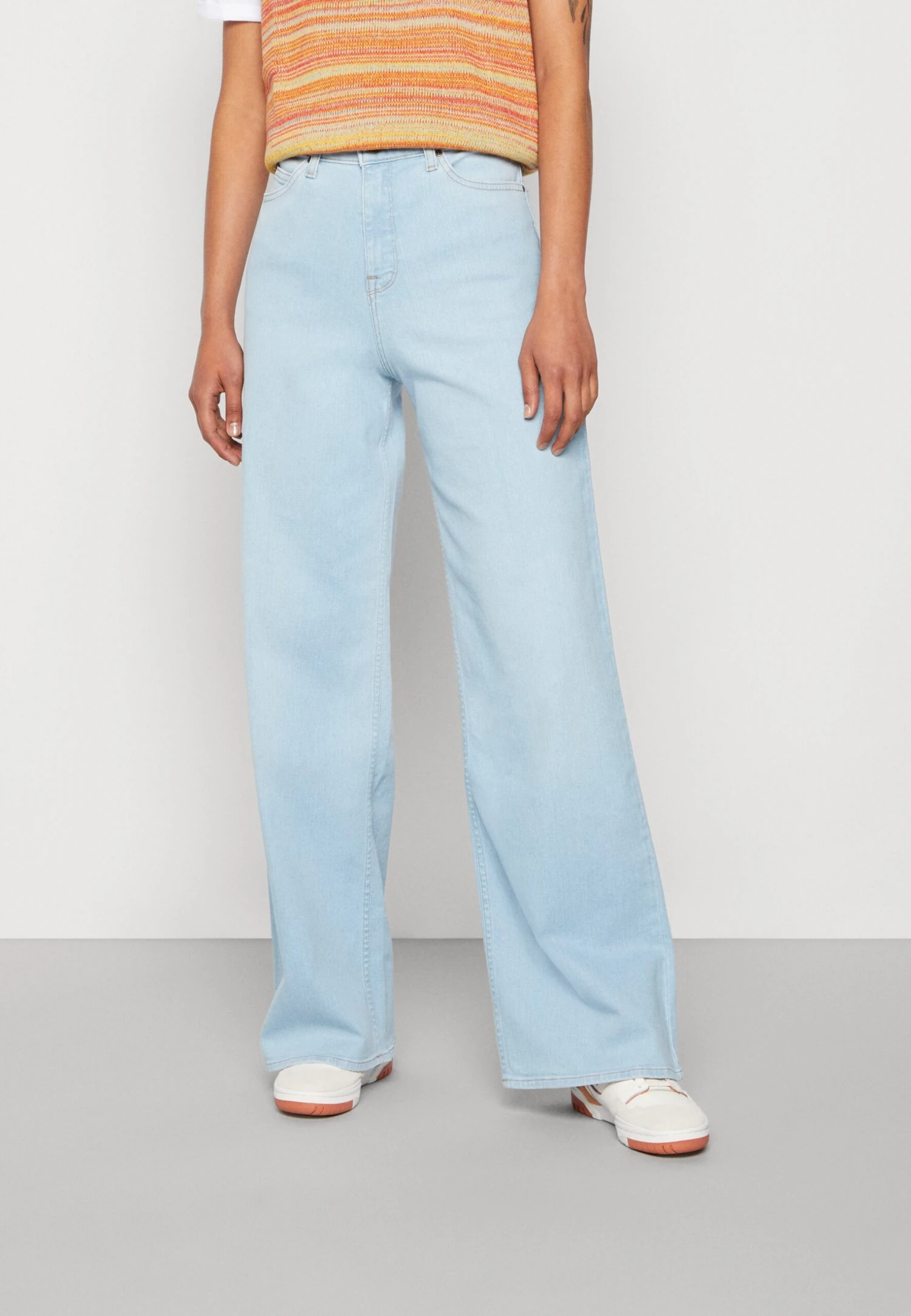 Lee Stella A Line - Jean Flare - Vintage Light 3 Lee Stella A Line - Jean Flare - Vintage Light