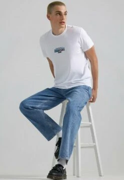 Lee Dragon Ball Z Usual Suspects Graphic Tee - T-Shirt Imprimé - White 10 Lee Dragon Ball Z Usual Suspects Graphic Tee - T-Shirt Imprimé - White -Lee Boutique a5244428fde64ddabd5d304531255d43