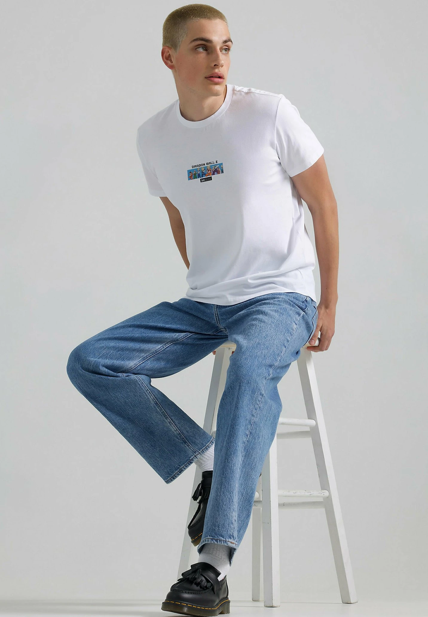 Lee Dragon Ball Z Usual Suspects Graphic Tee - T-Shirt Imprimé - White 6 Lee Dragon Ball Z Usual Suspects Graphic Tee - T-Shirt Imprimé - White – Image 4