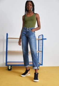 Lee Rider Classic - Jean Droit - Classic Indigo -Lee Boutique c1b982ce05b1439caa6d4316aefb7954