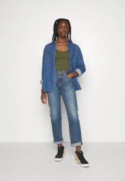 Lee Rider Classic - Jean Droit - Classic Indigo -Lee Boutique ca06efdba2144032b19190cca0a4b8b7