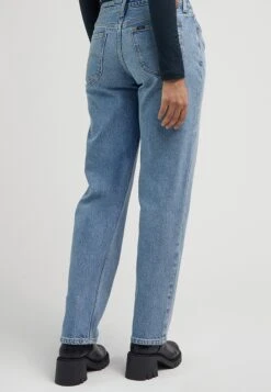 Lee Low Rise Jane - Jean Droit - Chance Of Rain 8 Lee Low Rise Jane - Jean Droit - Chance Of Rain -Lee Boutique d1c50c9ae24d4701bd3b608b9cf5aca3