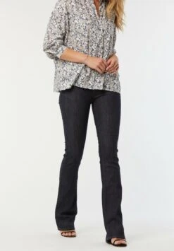 Lee Cooper Jeden - Jean Bootcut - Brut 12 Lee Cooper Jeden - Jean Bootcut - Brut -Lee Boutique dfd914f5bdf048f991b7f5e67a185538