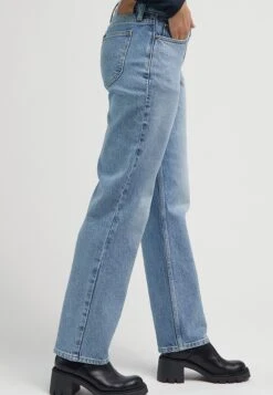 Lee Low Rise Jane - Jean Droit - Chance Of Rain 10 Lee Low Rise Jane - Jean Droit - Chance Of Rain -Lee Boutique e0b6bb49af2747ae9e9ef3482bb841a5