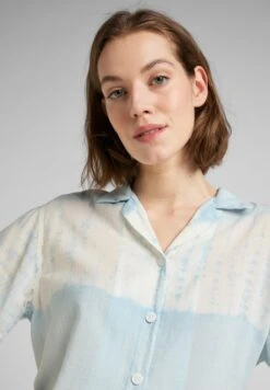 Lee Service - Chemisier - Arctic Ice 11 Lee Service - Chemisier - Arctic Ice -Lee Boutique e2fb7e24aa8541fa8e4604115e06b005