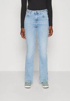 Lee Breese - Jean Bootcut - Elevated Energy