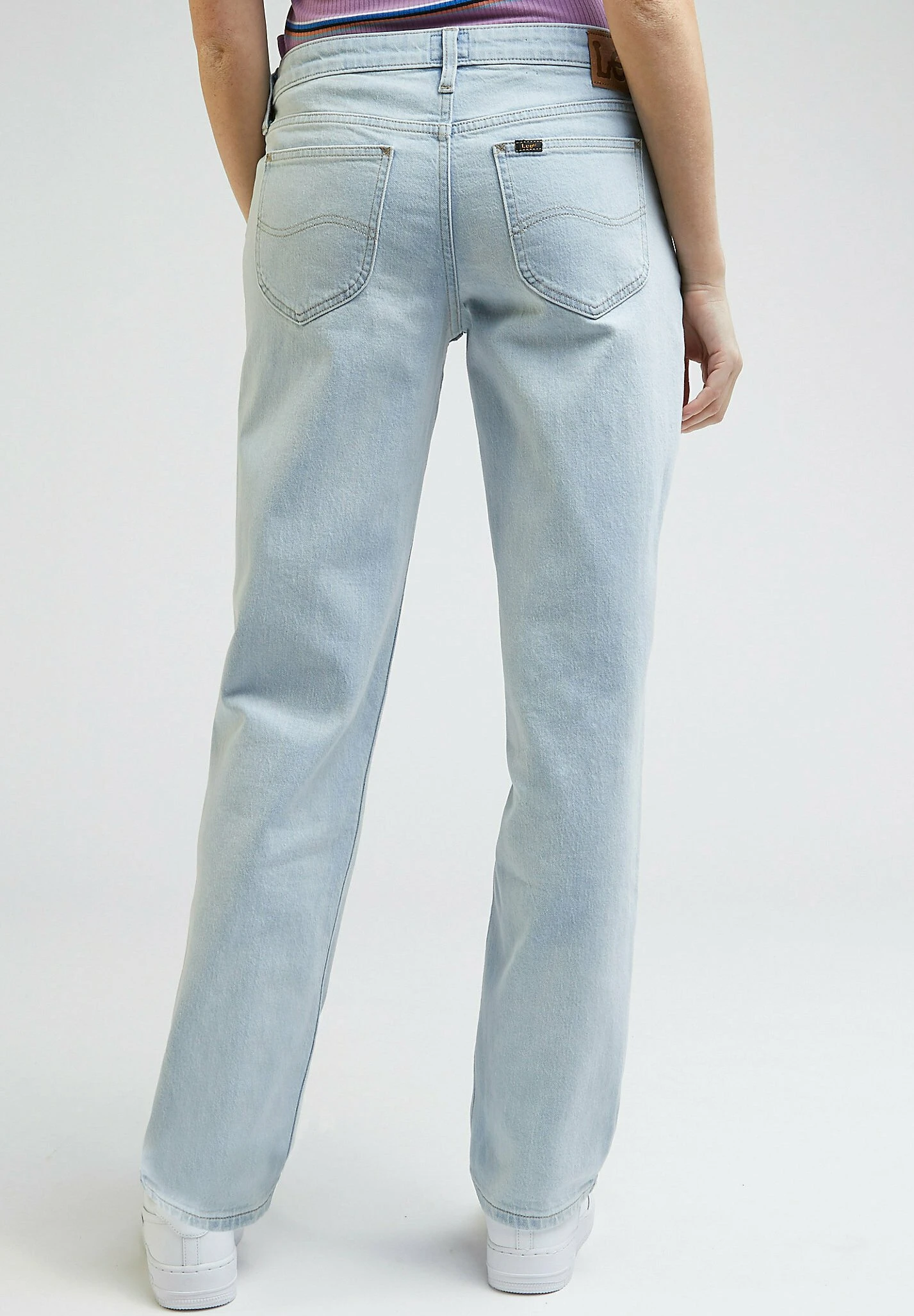 Lee Low Rise Jane - Jean Boyfriend - Morning Walk 4 Lee Low Rise Jane - Jean Boyfriend - Morning Walk – Image 2