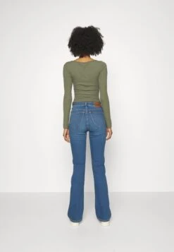 Lee Breese - Jean Bootcut - Stone Blue Denim -Lee Boutique f540538cffd84cf0862f55a89d7127d6