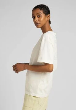 Lee Relaxed Crew Tee - T-Shirt Imprimé - Off-White -Lee Boutique f680b4ee91774eb9b8bc570026c0aa5c