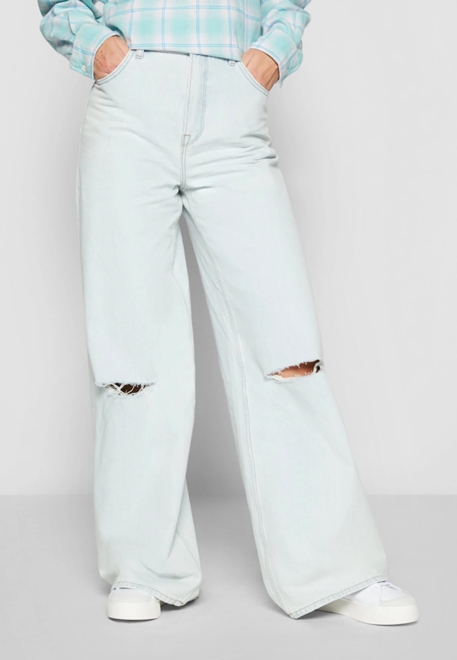 Lee Drew - Jean Flare - Destructed Off Flights 2 Lee Drew - Jean Flare - Destructed Off Flights